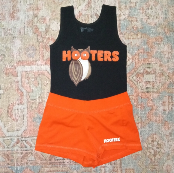 DISCOUNTED Hooters girl uniform set XS/XXS!!! - Picture 1 of 3
